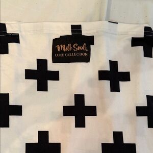 Milk Snob Luxe Collection Black + White nursing cover
